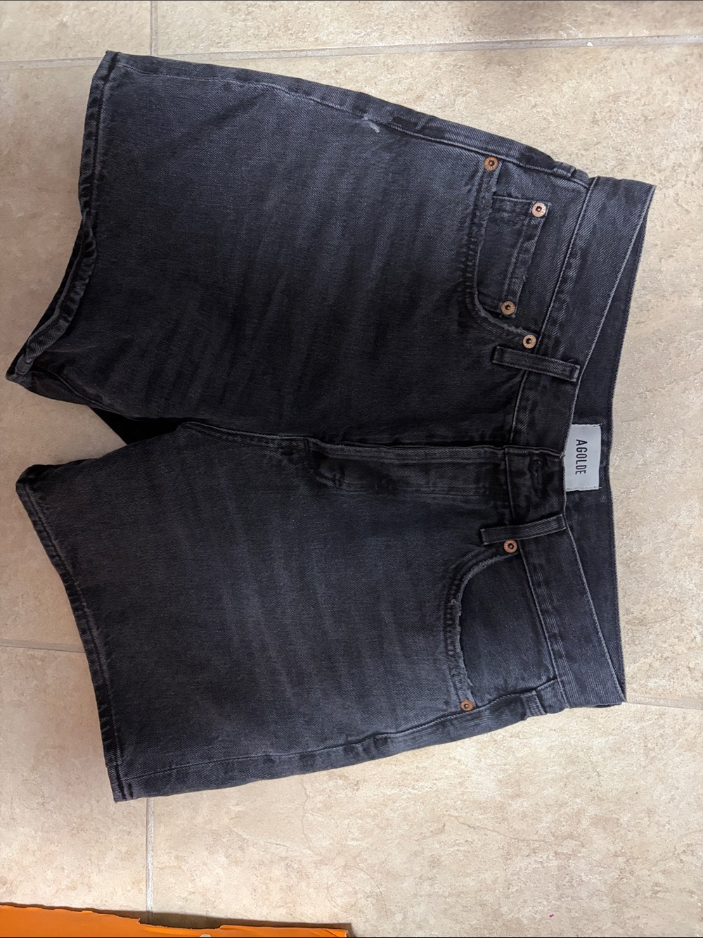 Agolde Dame Black Washed High-Rise Jean Shorts with button fly - Picture 4 of 4